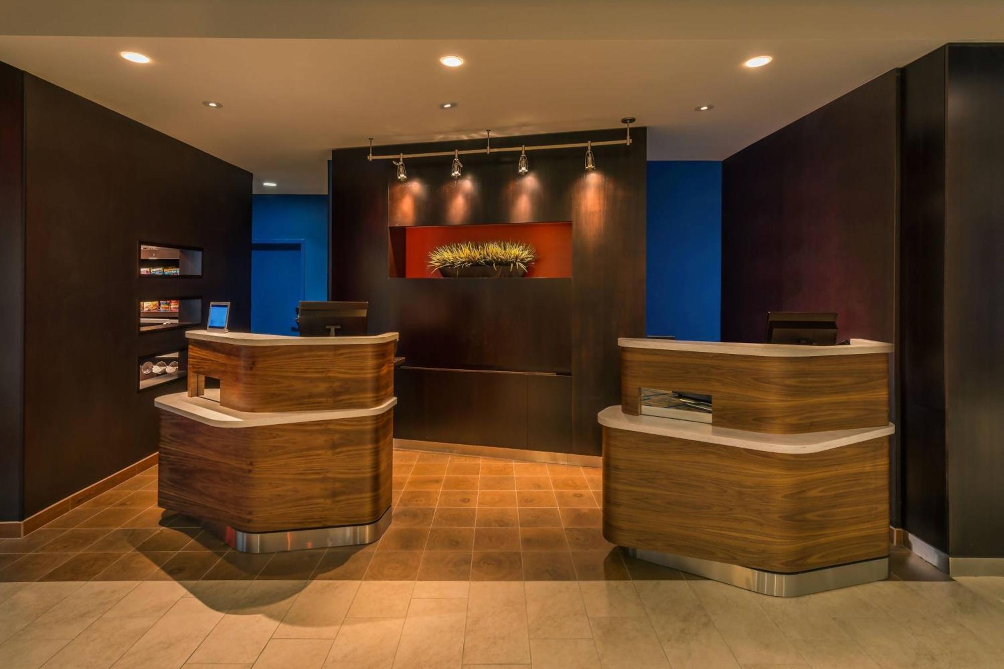 Courtyard By Marriott Reno Downtown/Riverfront Exterior photo